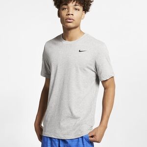 New NWT Nike Dri-FIT Men's Fitness T-Shirt